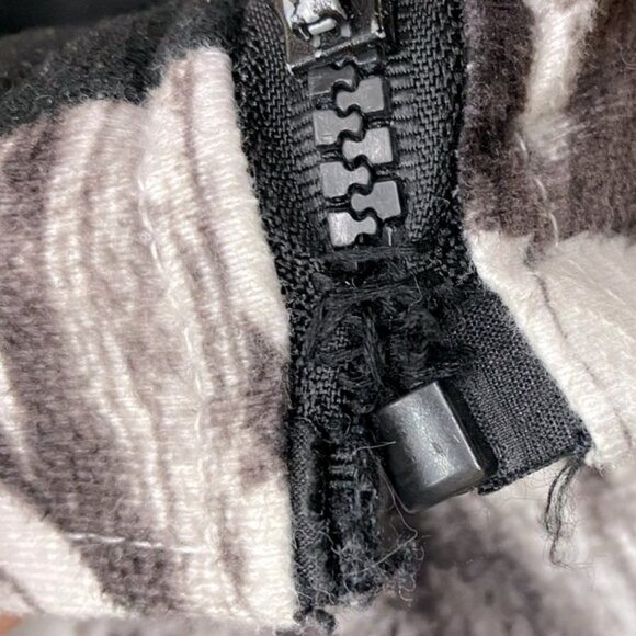 Great Outdoorsman White Brown Winter Woodlands Camo Hunting Jacket L - Picture 6 of 16